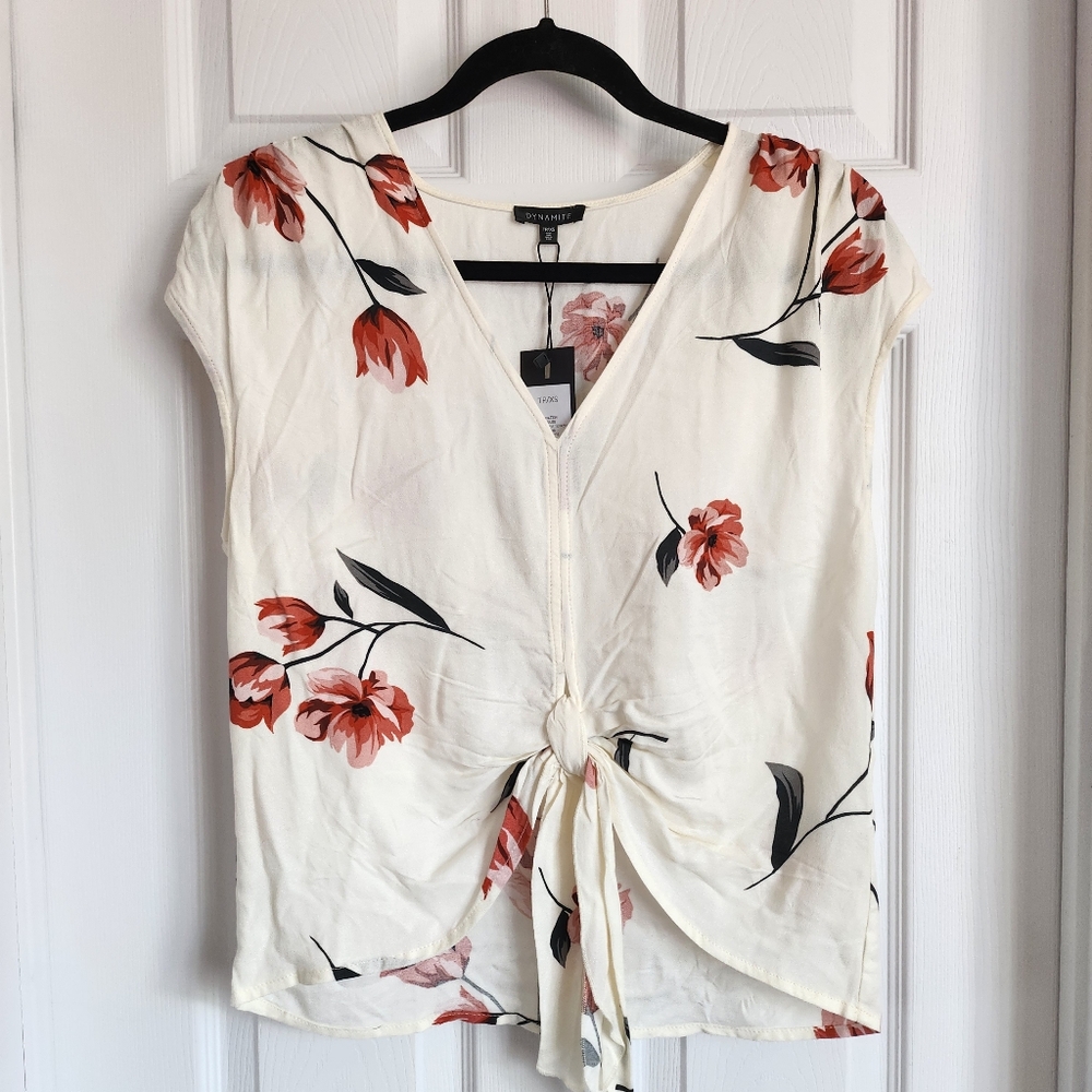 Dynamite floral top in xs